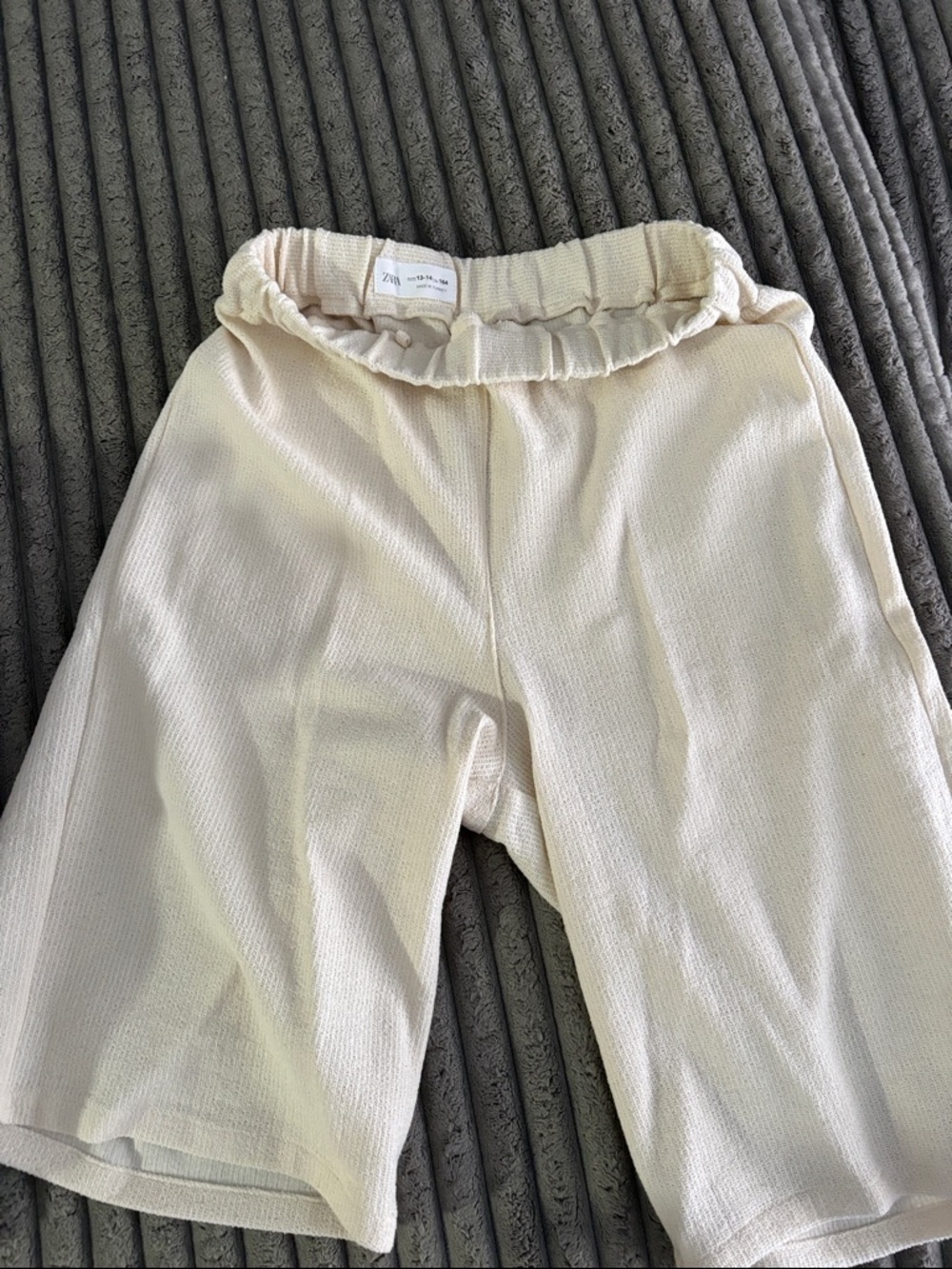 Cream Ribbed Knee-Length Lounge Shorts